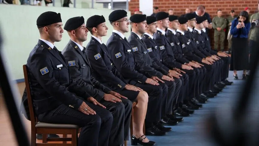 Diplomohen oficerët e rinj të Forcës së Sigurisë së Kosovës