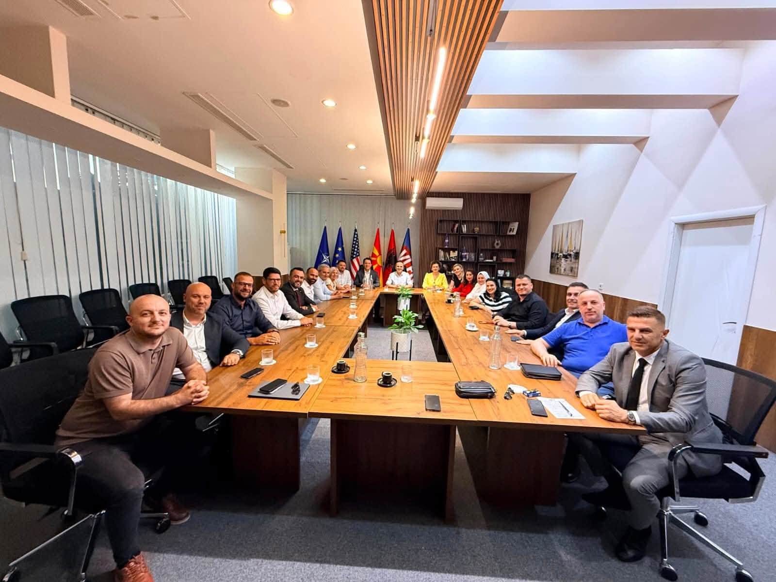 VLEN  Marrëdhëniet me Shqipërinë nuk duhet të bëhen viktimë e interesave partiake