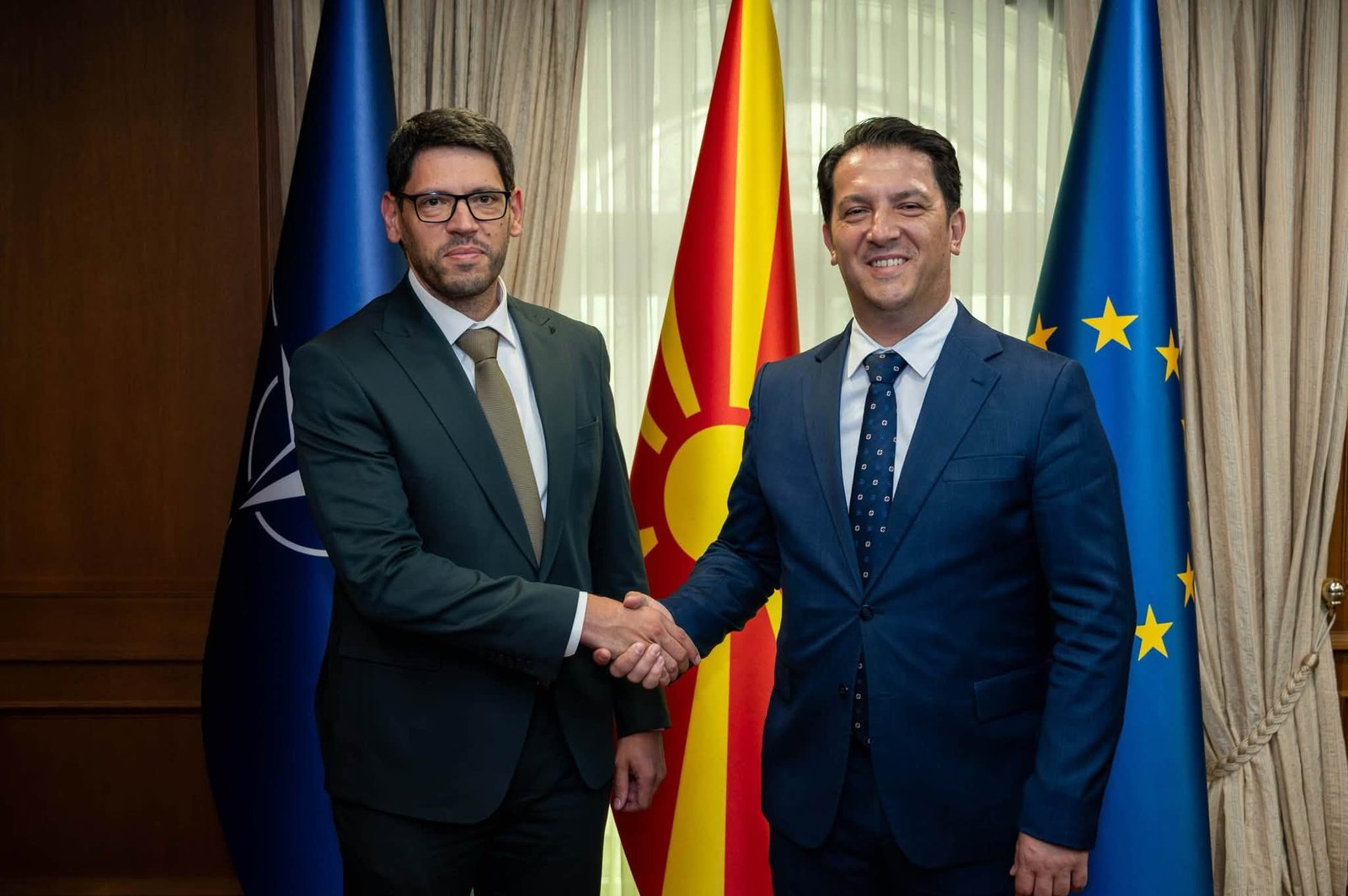 Zv kryeministri Sali takon ministrin Agon Ferati  premton bashkëpunim për avancimin e marrëdhënieve ndërmjet bashkësive