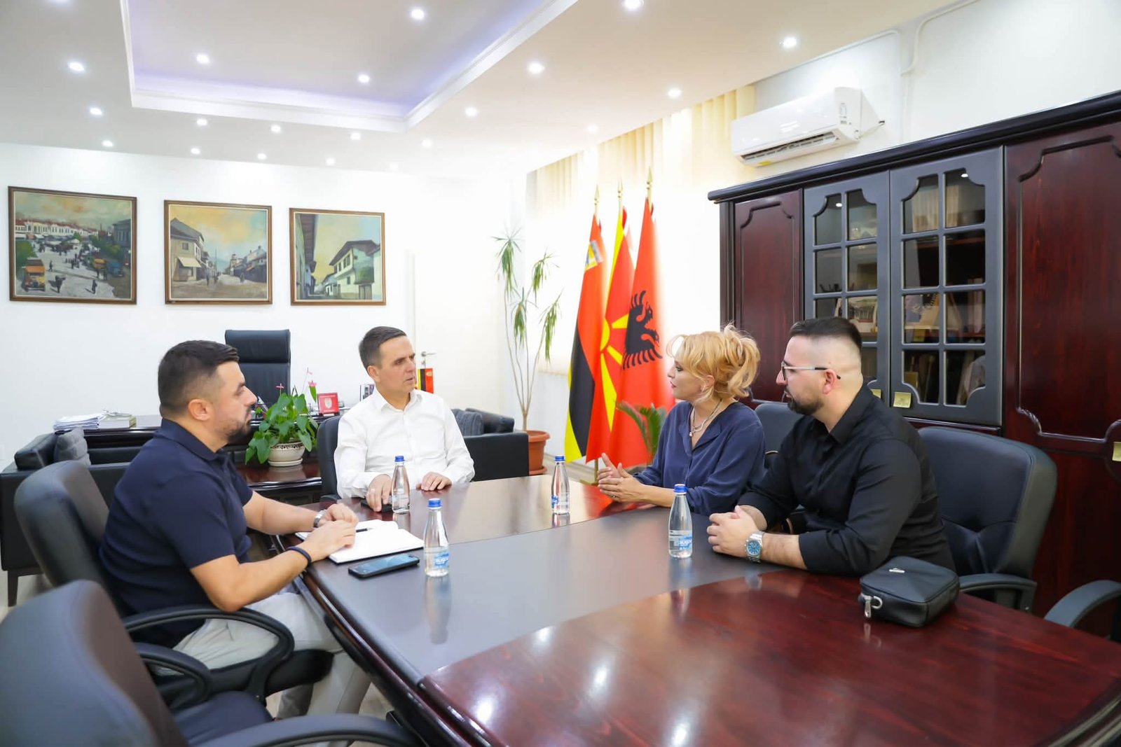 Përmirësimi i shëndetësisë  Kasami diskuton me drejtoreshën e Gjinekologjisë në Çair