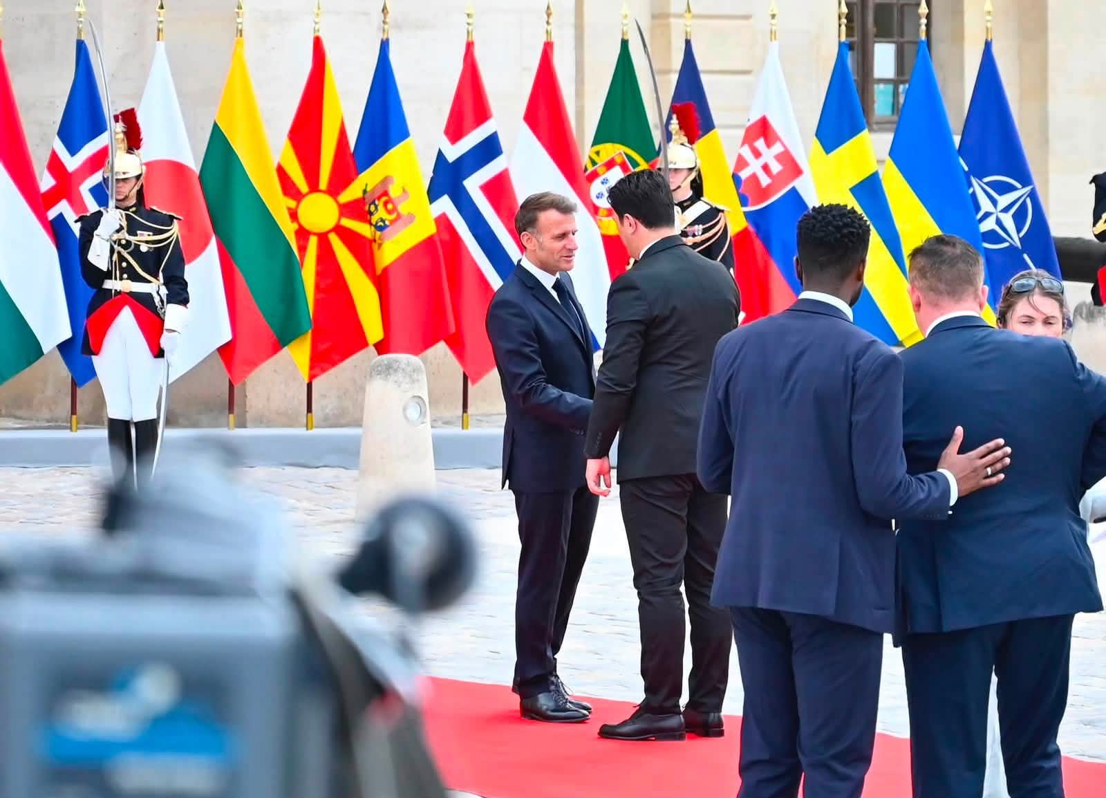 Zëvendëskryeministri i Parë dhe Ministri për Çështje Evropiane  Bekim Sali  merr pjesë në aktivitetet zyrtare për Festën Kombëtare të Francës