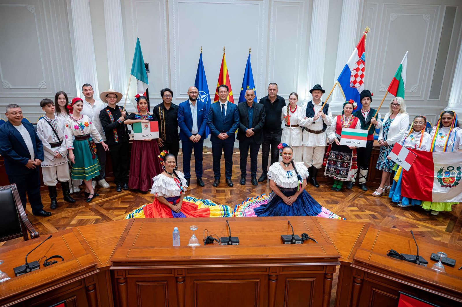 Zv kryeministri Sali mirëpret pjesëmarrësit e Festivalit Folklorik Ndërkombëtar  Skupi   Folklori është urë që bashkon popujt dhe kulturat