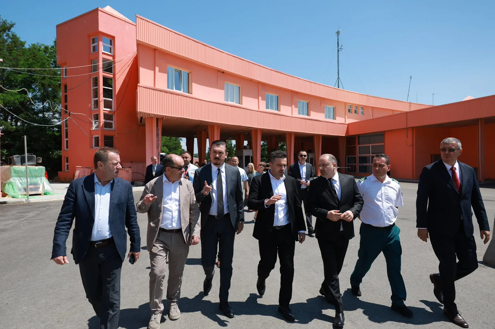 Marrëveshja e re me RMV Shqipëri  tashmë në pikën doganore do ketë protokoll të ri për kalimet