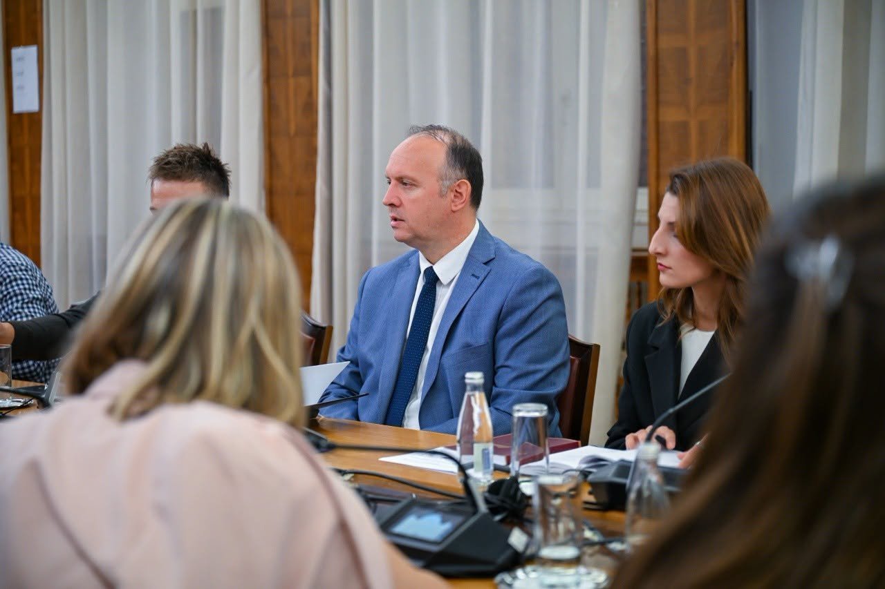 Gashi mbështet votimin elektronik  nëse mundësohet identifikimi i votuesve dhe fshehtësia e votimit