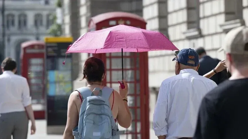 Britania regjistron mbi 2 800 vdekje të tepërta të shkaktuara nga valët e të nxehtit në maj dhe qershor