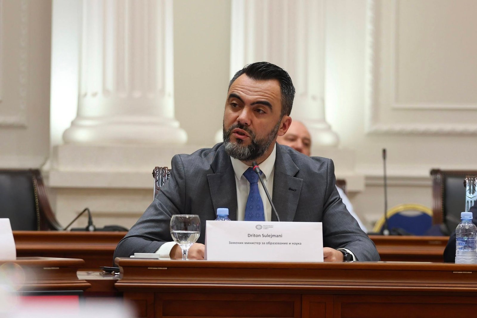 Driton Sulejmani prezanton reformat në arsimin e lartë para Këshillit Ekonomiko Social