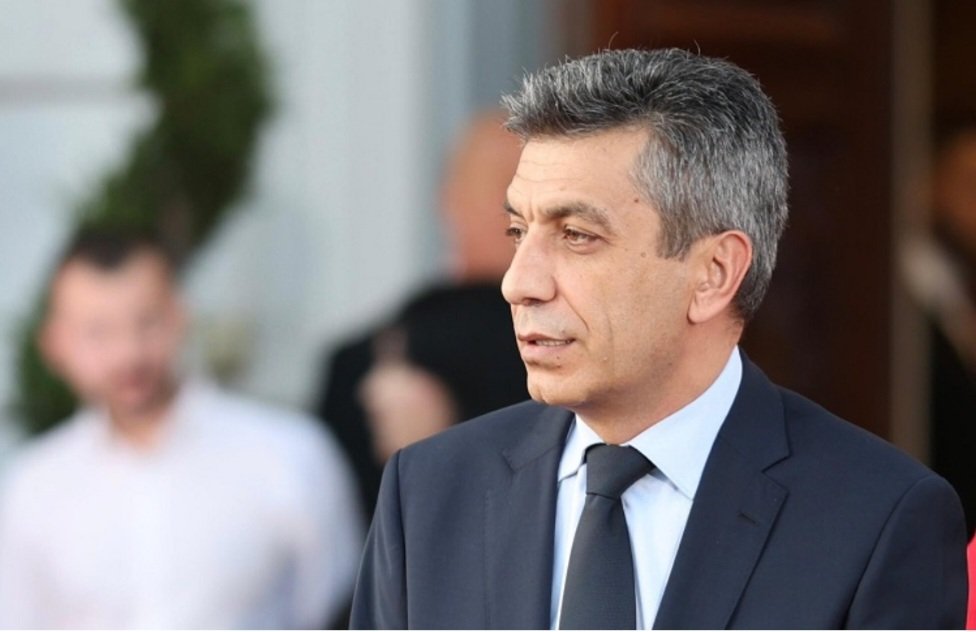 Mexhiti  Jemi dakorduar me kryeministrin që të gjitha provimet profesionale të zhvillohen edhe në gjuhën shqipe