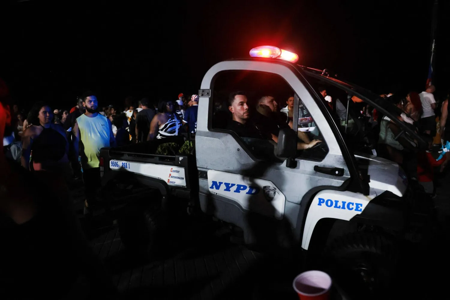 Të shtëna në New York  Plagosen tetë persona  mes tyre katër fëmijë