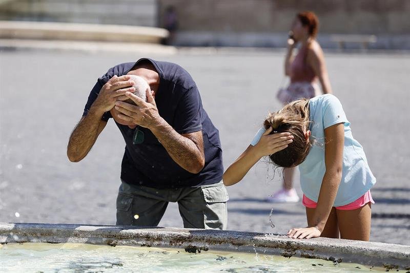 Vala e të nxehtit vazhdon  temperaturat deri në 39 gradë   ISHP me rekomandime për mbrojtje nga i nxehti