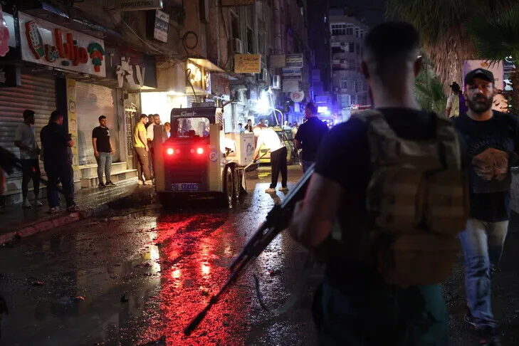 Siri  tre civilë humbin jetën dhe disa të tjerë plagosen nga një shpërthim në Idlib