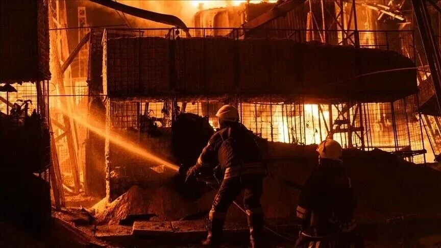 Pesë të zhdukur dhe disa të plagosur pas një zjarri shkatërrues në një restorant në Zvicër