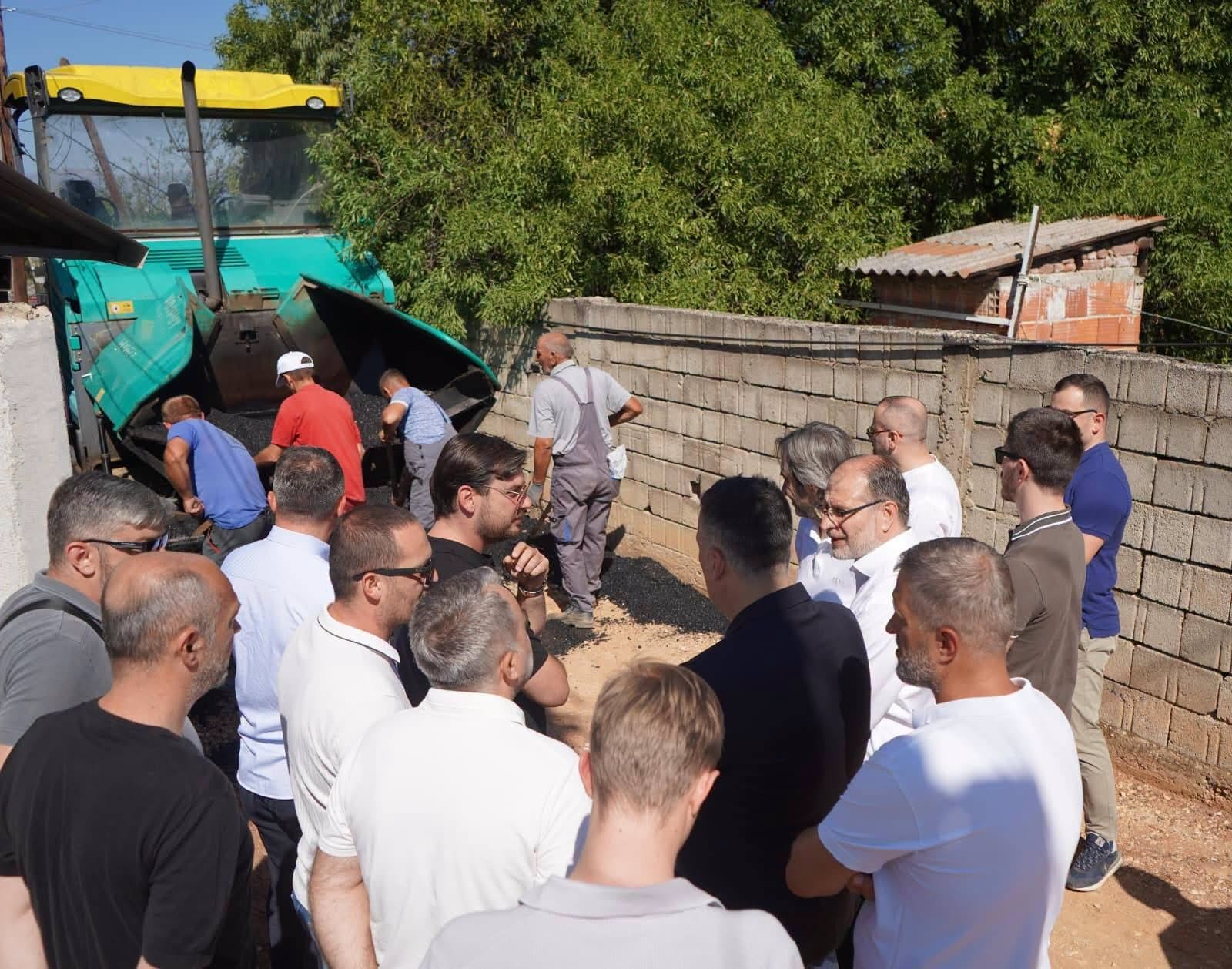 Përfundon ndërtimi i rrjetit të ri të ujësjellësit dhe kanalizimit në Çair  investim prej 6 9 milionë denarësh