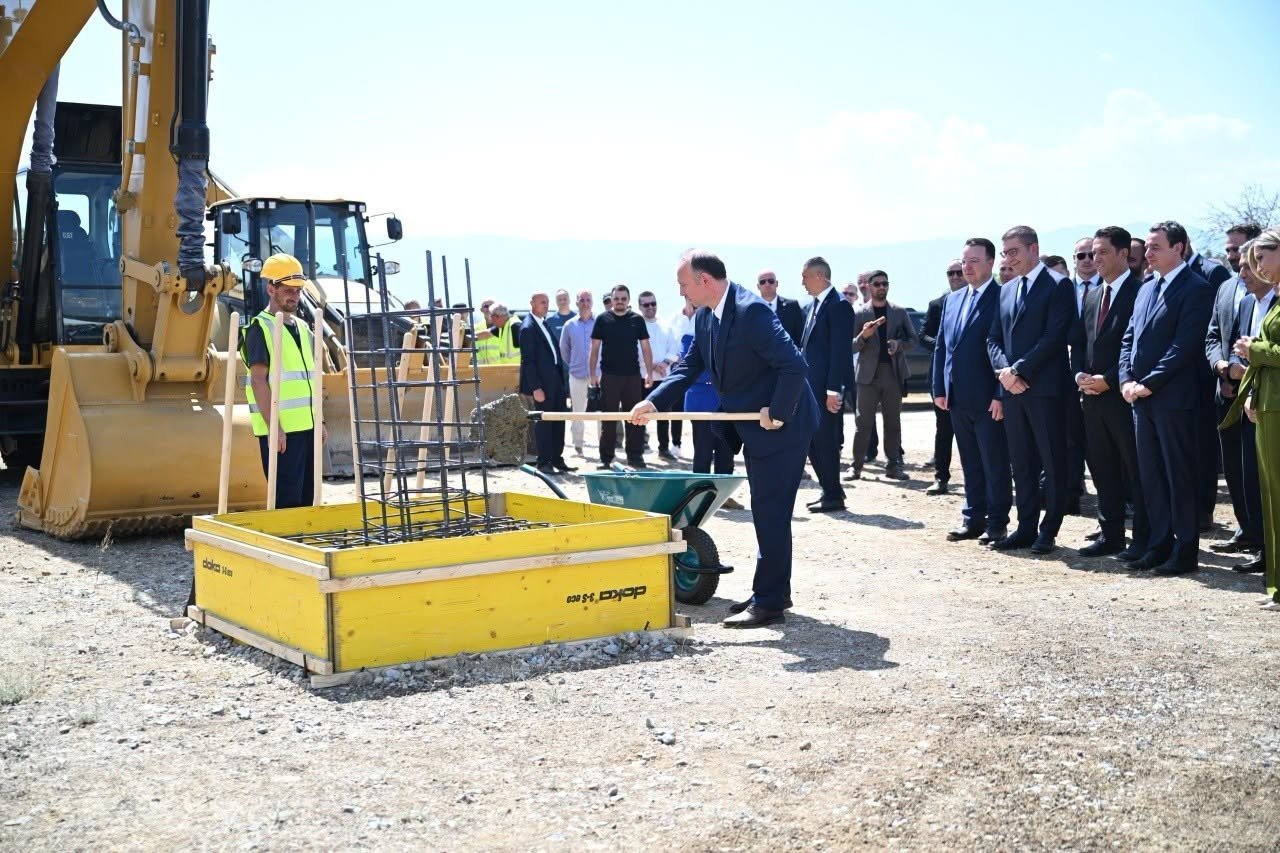 Gashi  Autostrada Shkup Bllacë do të forcojë lidhjet mes Maqedonisë së Veriut dhe Kosovës