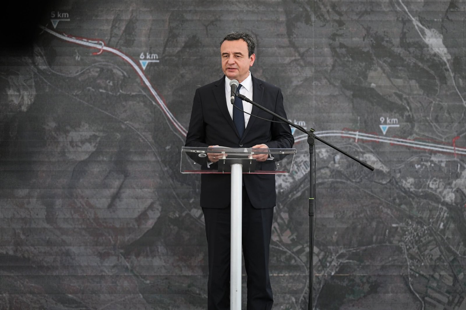 Kurti  Autostrada Shkup Bllacë është urë zhvillimi dhe bashkëpunimi mes Kosovës dhe Maqedonisë së Veriut