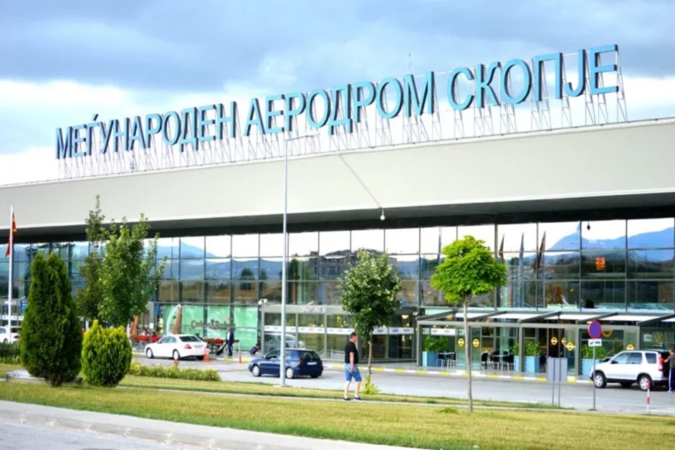 28 linja të reja ajrore direkte nga aeroportet e Shkupit dhe Ohrit