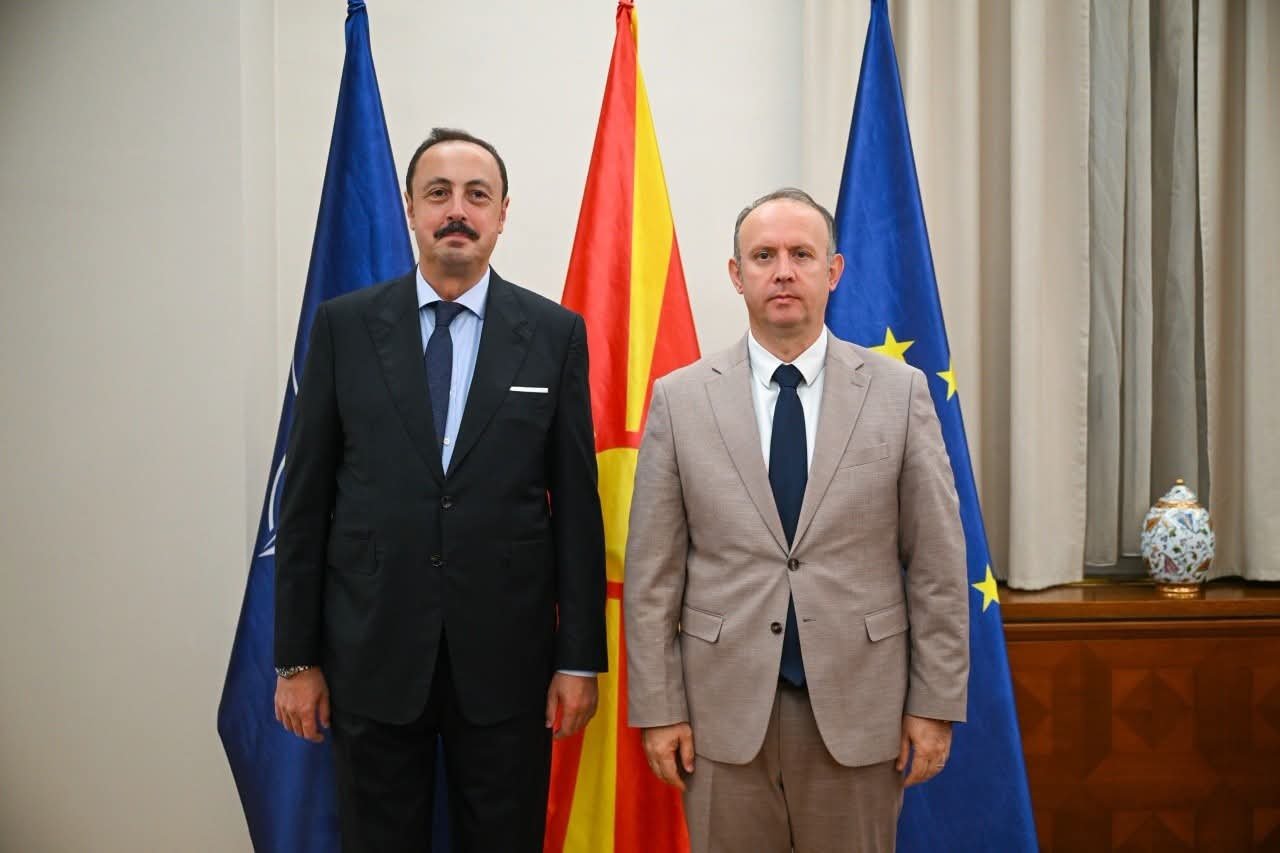 Kryetari i Kuvendit  Afrim Gashi  zhvillon takim lamtumirës me ambasadorin e Turqisë  Fatih Ulusoy