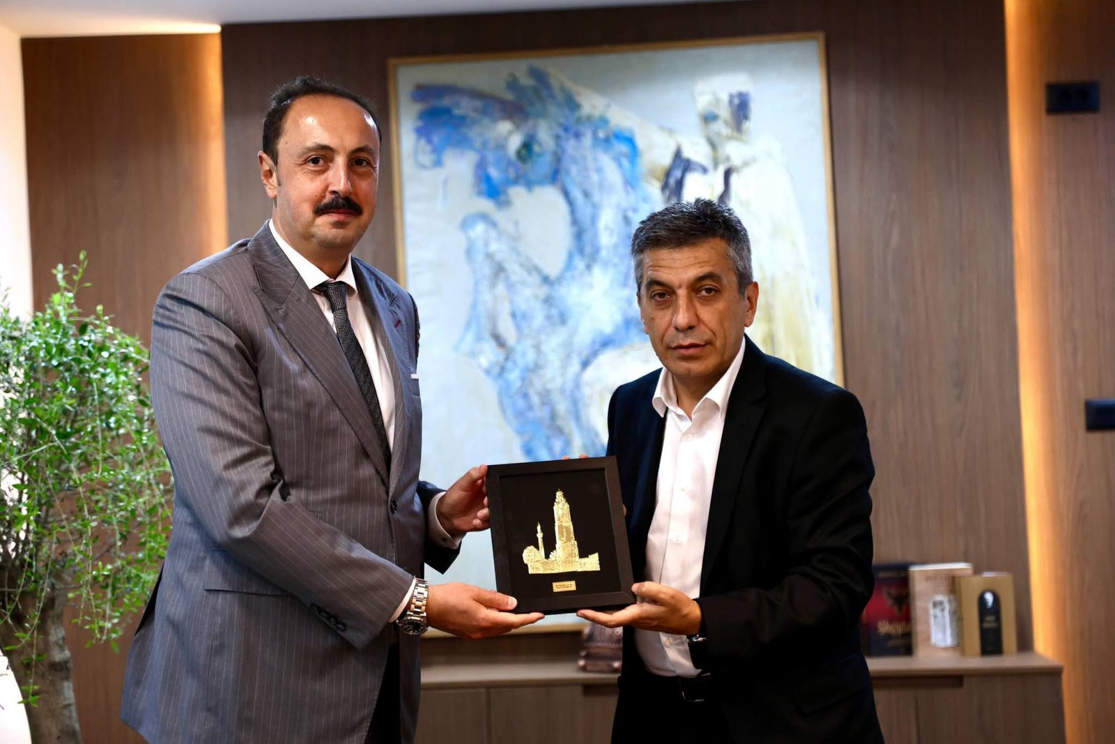 Mexhiti vlerëson ambasadorin Ulusoy  Miqësia mes Maqedonisë së Veriut dhe Turqisë  urë e fortë