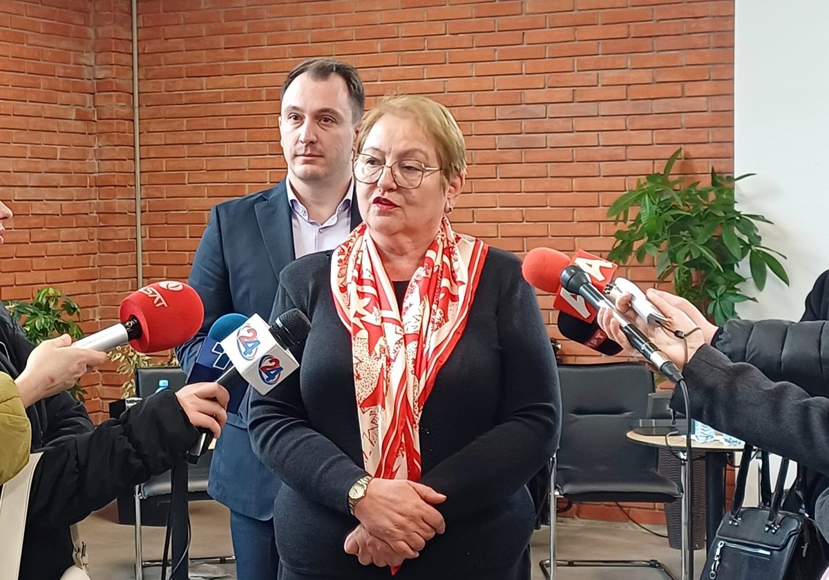 Mbyllen 26 shkolla rurale me numër të vogël nxënësish  ministrja Janevska  Nuk ka logjikë t i mbajmë fëmijët të izoluar