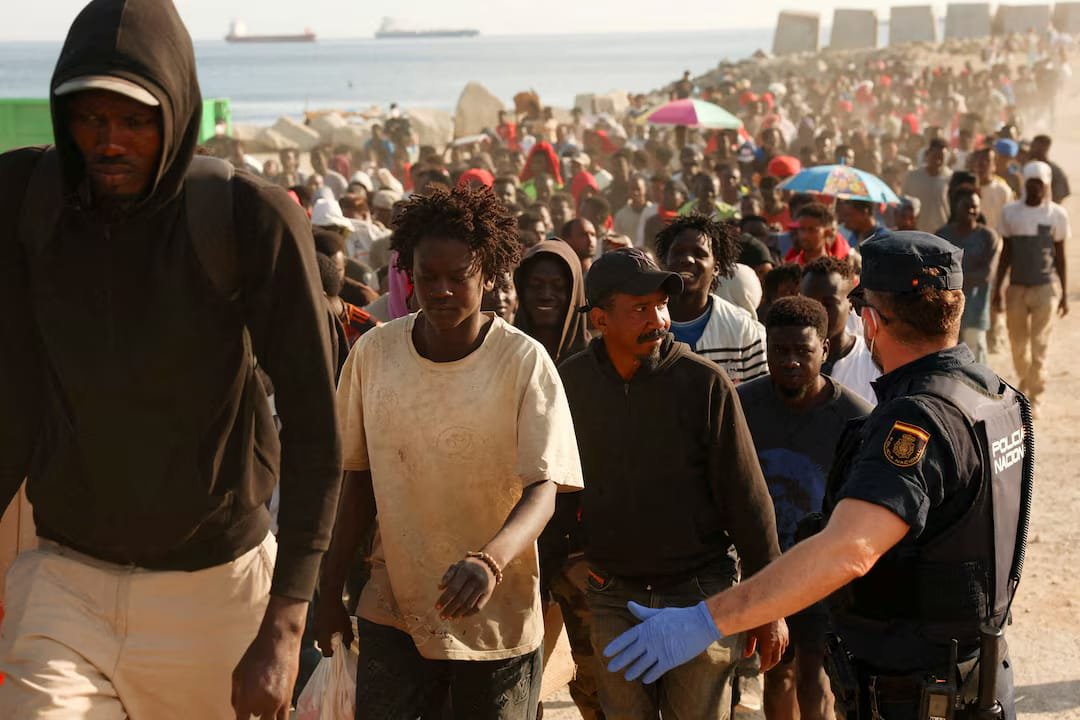 Spanja kërkon ndihmën e BE së për krizën e emigrantëve në Ceuta