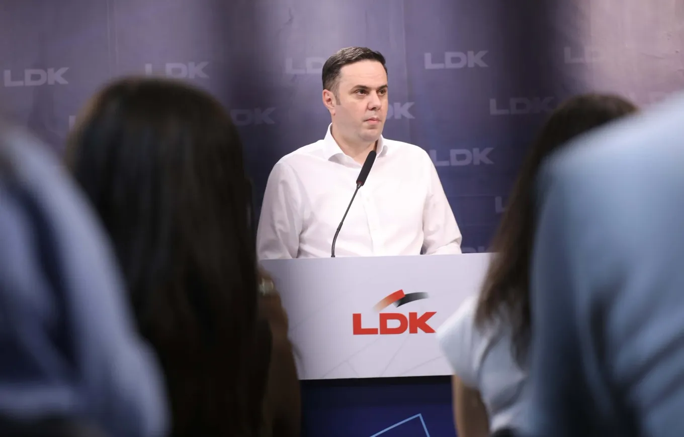 Abdixhiku  LDK ja heq dorë nga çdo kërkesë  le t i mbajë Vetëvendosje të gjitha