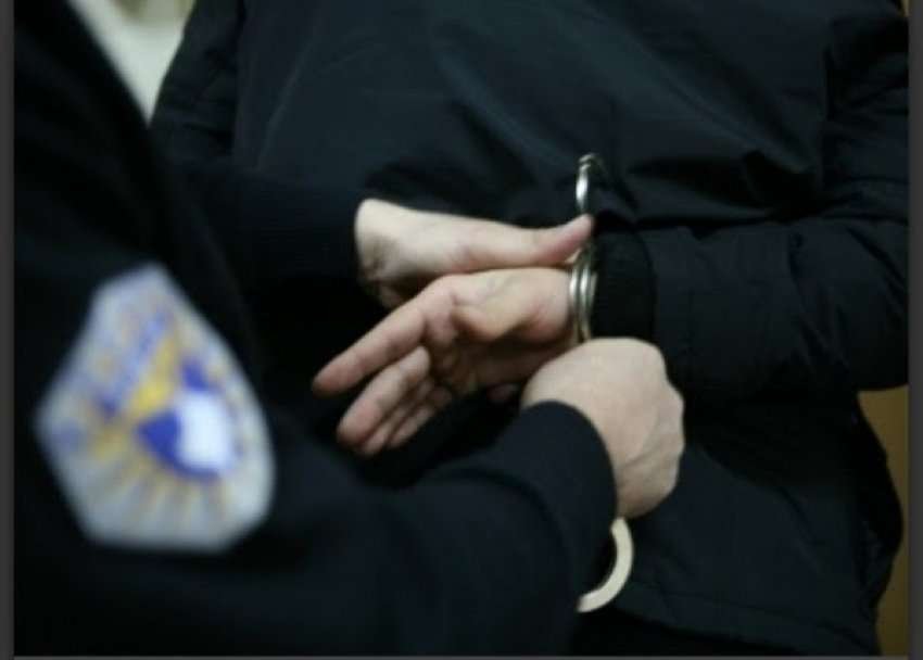 Policia e Kosovës ka arrestuar një shtetas të Maqedonisë së Veriut  i kërkuar ndërkombëtarisht përmes INTERPOL it