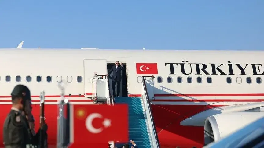 Presidenti Erdogan niset për në Arabinë Saudite për bisedime me princin e kurorës saudite dhe kryeministrin pakistanez