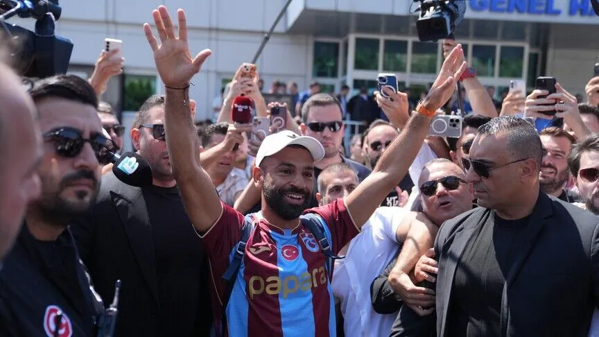 Mohamed Salah mes bisedimeve për transferim drejtuar tifozëve të Trabzonsporit   Shihemi shumë shpejt 