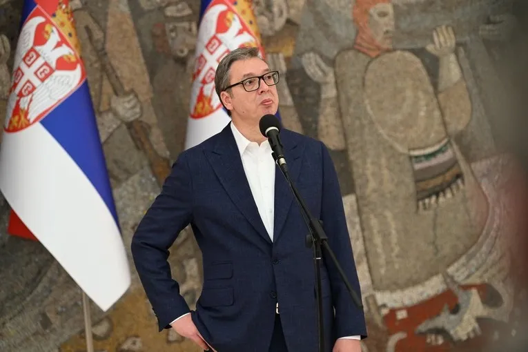 Vuçiq thotë se ka ftuar ekspertë për ta ndryshuar rrjedhën e Ibrit