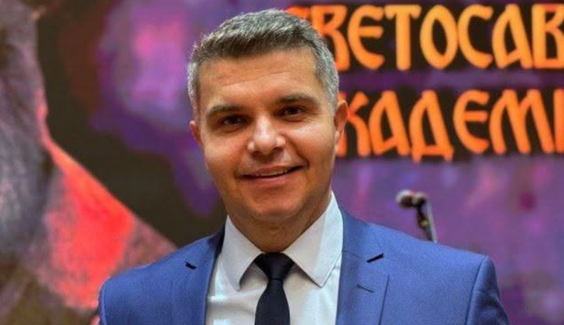 Organizatat civile kërkojnë shkarkimin e drejtorit të agjencisë për komunitetet pas glorifikimit të Mlladiqit