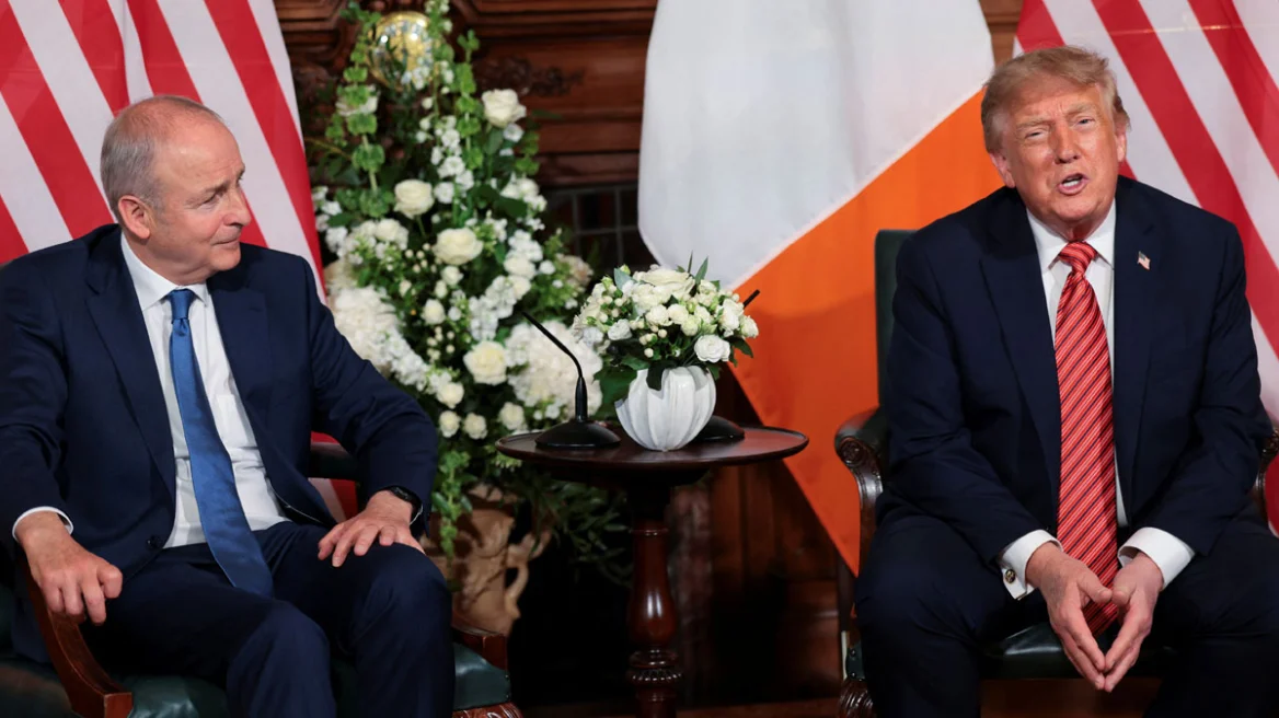 Britania reagon pas deklaratave të Trump  Qëndrimi i Londrës për unitetin irlandez mbetet i pandryshuar