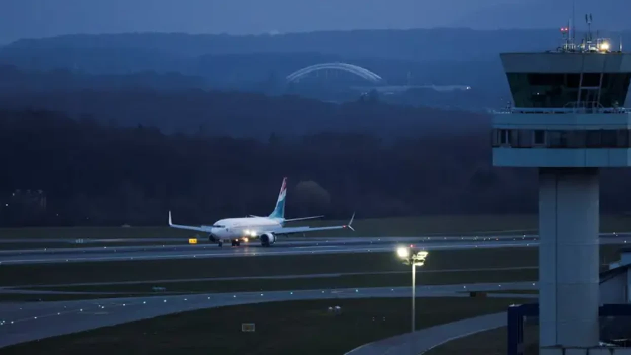 Aeroporti i Luksemburgut ndalon përkohësisht fluturimet për shkak të dronëve