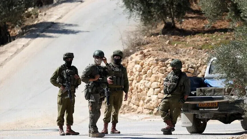 Ushtria izraelite mbyll rrugën e fundit drejt një fshati në Bregun Perëndimor  izolon 47 familje palestineze