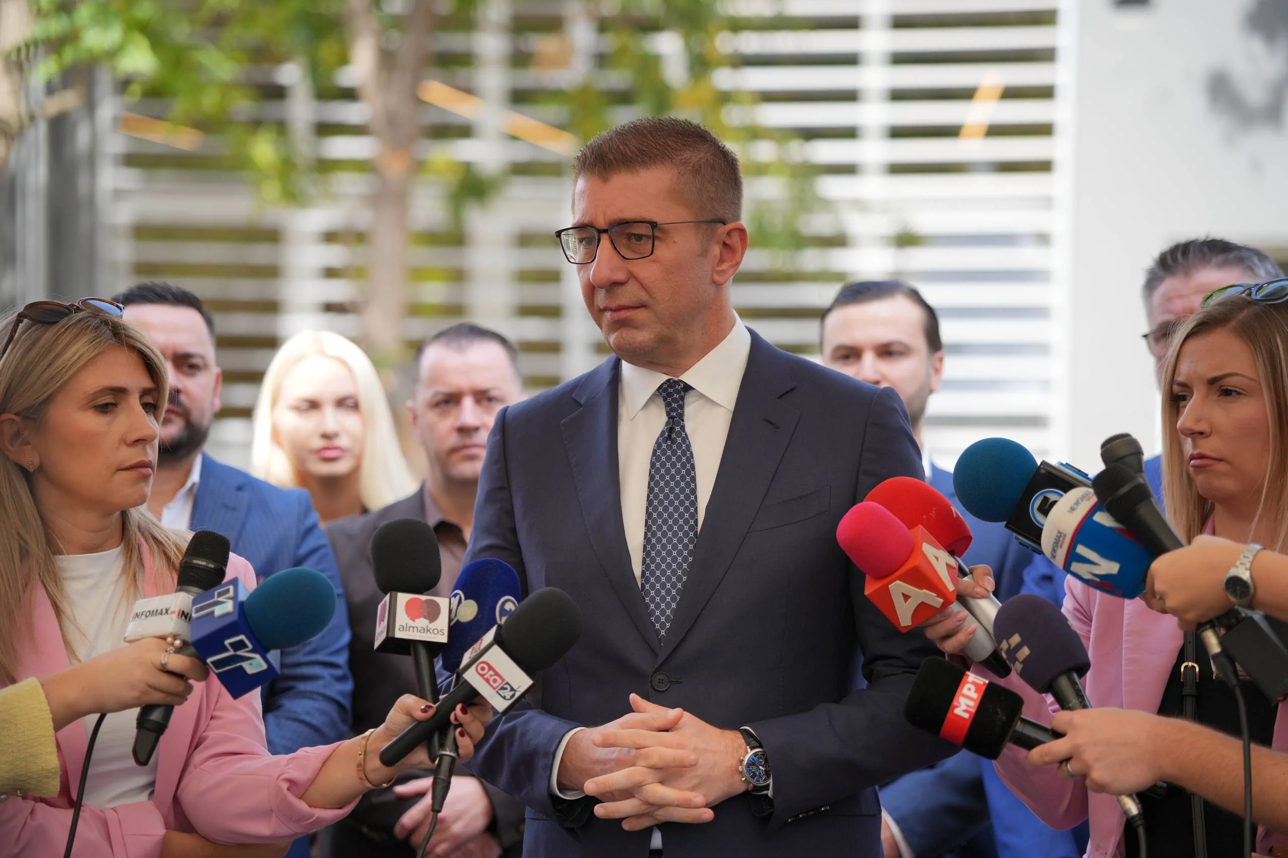 Mickoski në prag të takimit me Von der Leyen  Jemi të përgatitur për bisedë dhe zgjidhje