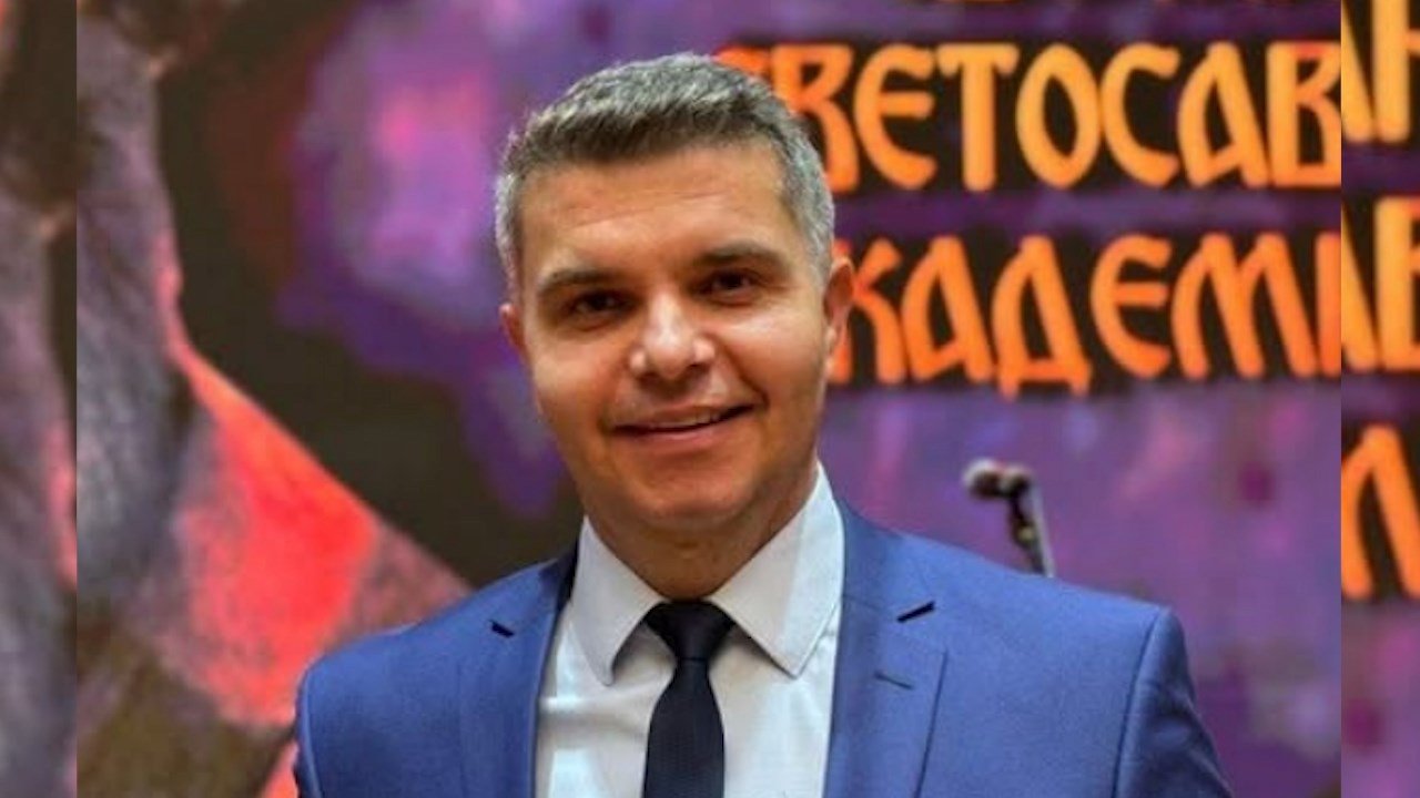 BE ja reagon pas publikimit të Kitanoviqit për Mladiqin  Lavdërimi i kriminelëve të luftës nuk ka vend në Evropë