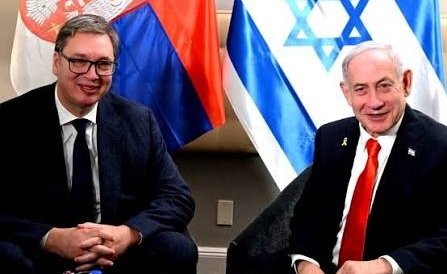 Presidenti serb hap fabrikë për montimin e dronëve të prodhimit izraelit