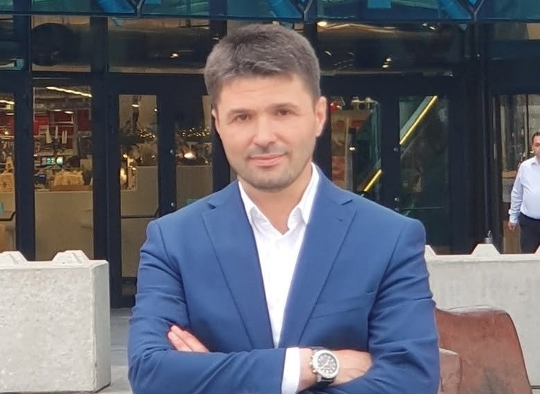 cinizmi-i-ambasadores-se-izraelit-ne-tirane