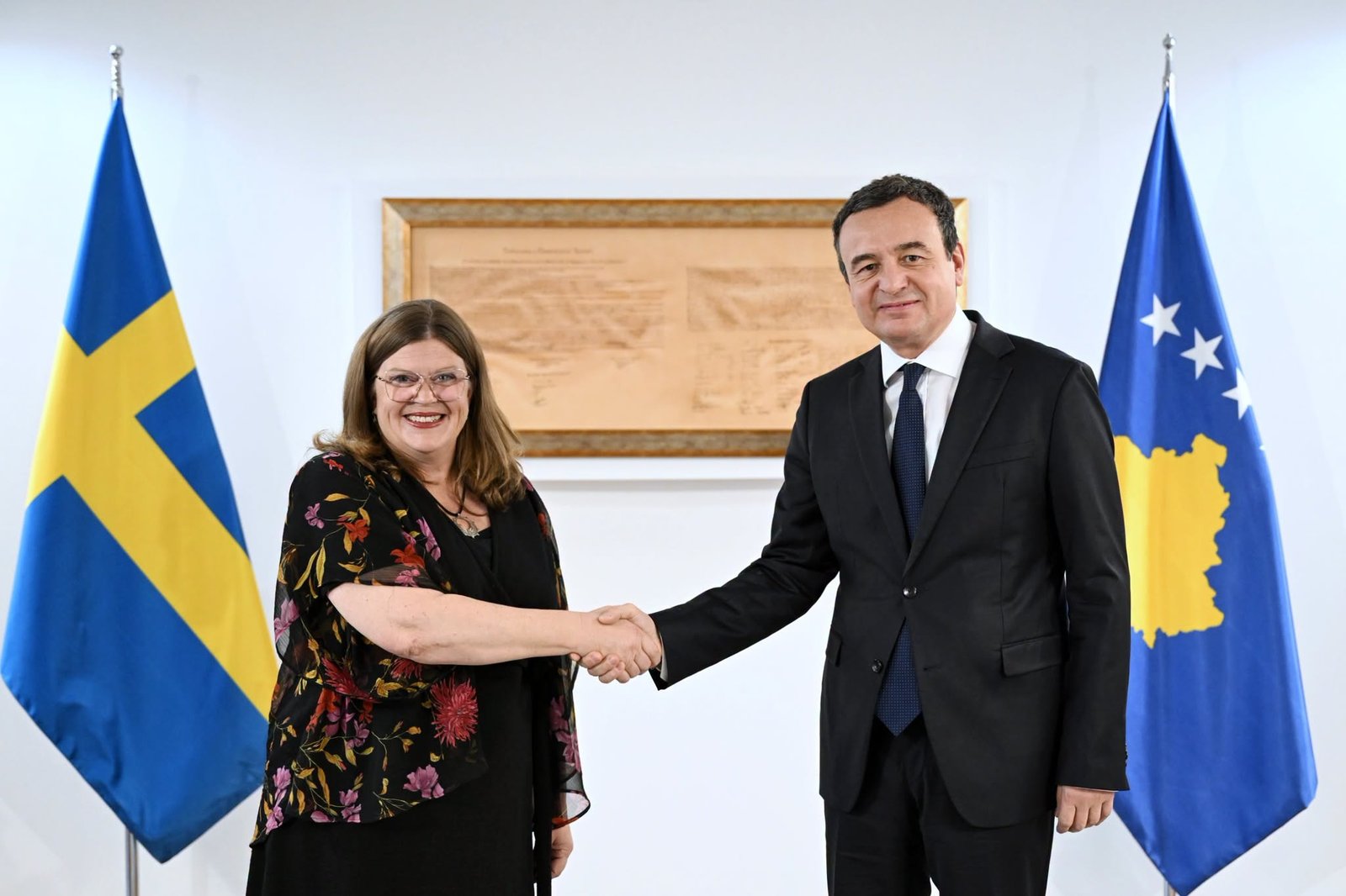 Pas dy dekadash  Kurti takohet sërish me ambasadoren suedeze që kishte synuar të shërbente në Kosovë