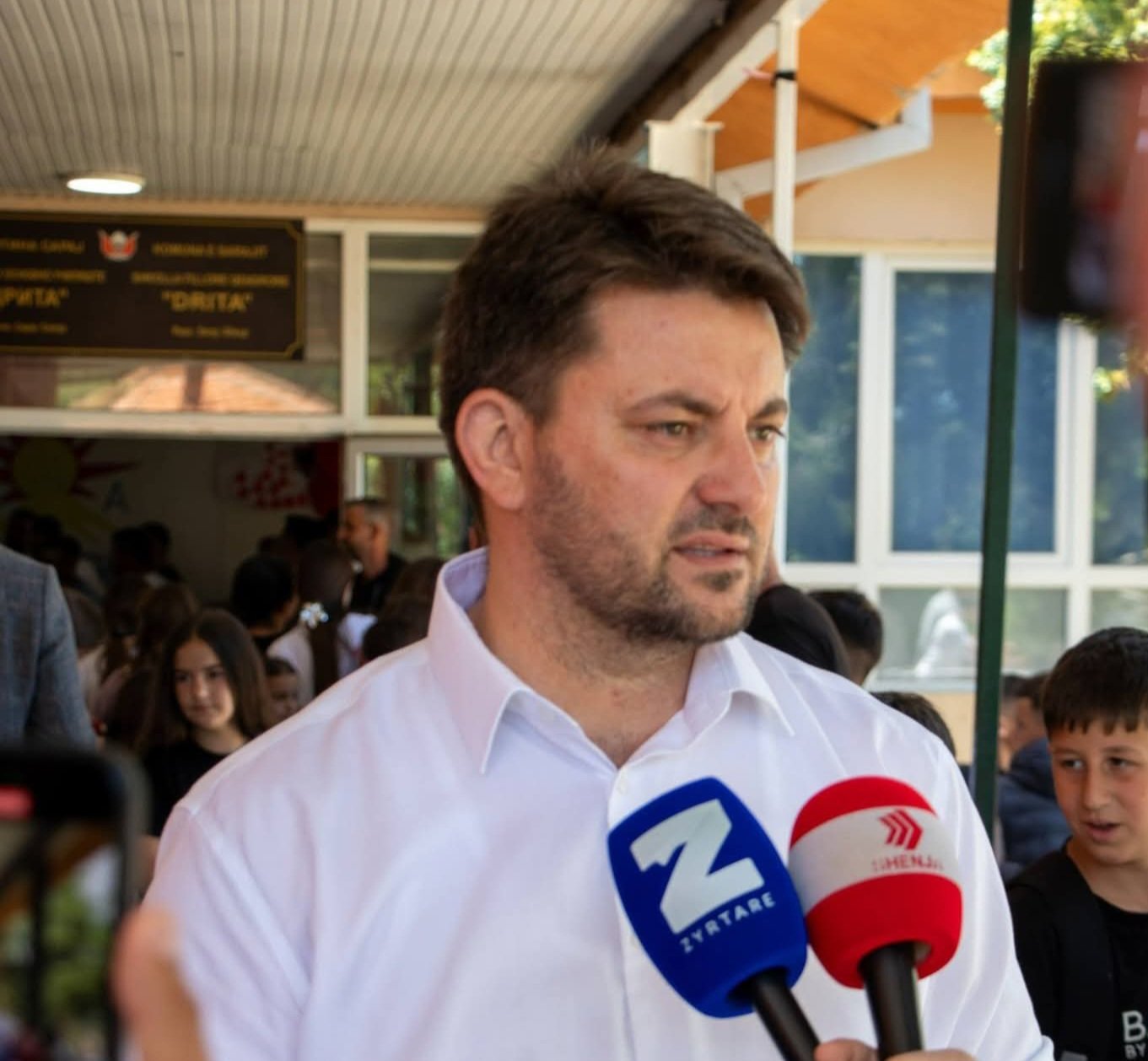 Është sulmuar kryetari i Sarajit  Elmazi  MPB po heton rastin