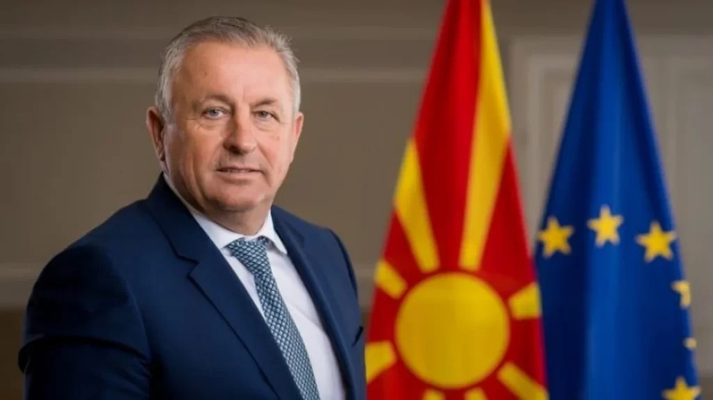 Ramiz Merko dënohet me 5 mijë euro për pllakën përkujtimore në Komunën e Strugës