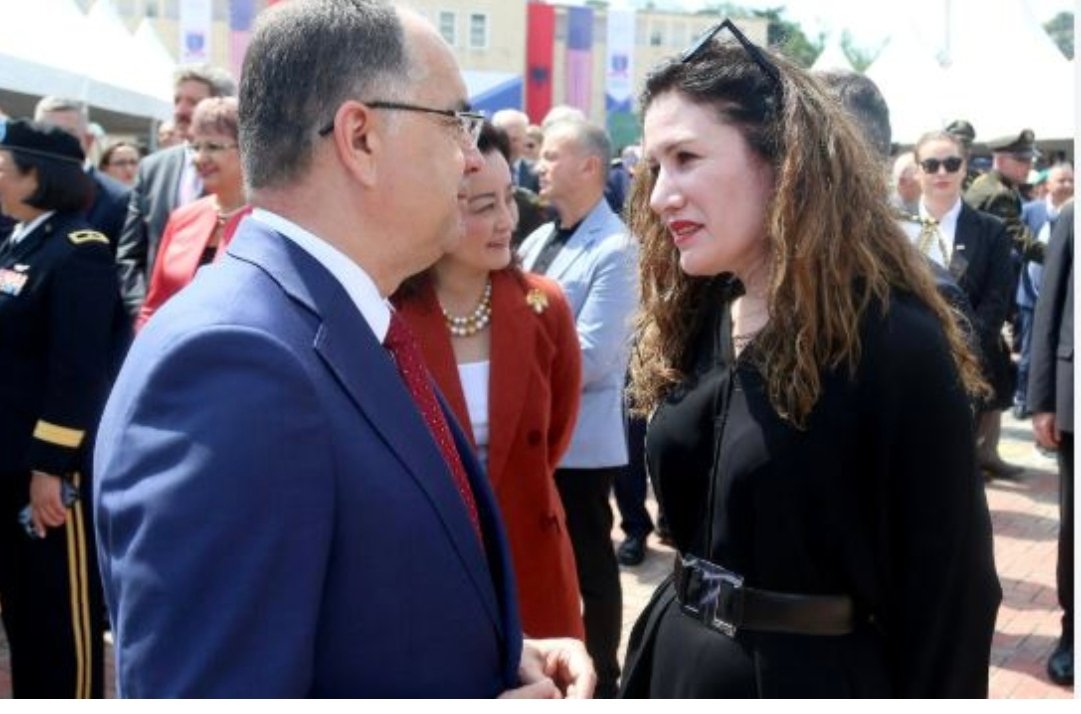 Begaj dekreton shkarkimin e Vlora Hysenit