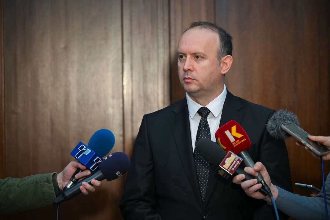 Gashi  Përdorimi i gjuhës shqipe me vite në Parlament nuk shihet më si problem