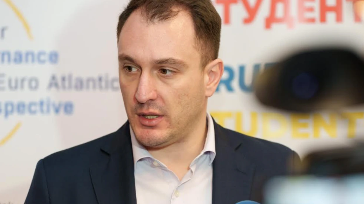 Andonovski  Nga tetori karta e identitetit dhe patenta e shoferit do të jenë në mënyrë elektronike