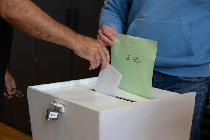 Sondazh në Gjermani  45 për qind e qytetarëve duan zgjedhje të parakohshme nëse Merz jep dorëheqje