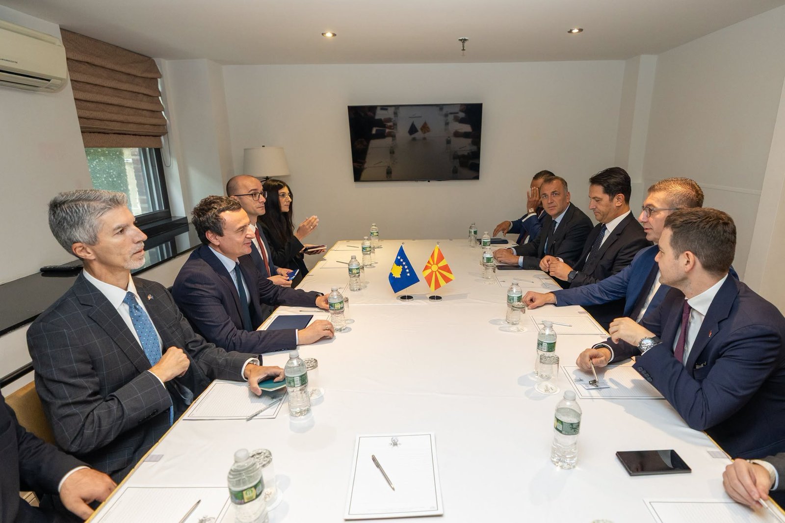 Mickoski e Kurti takohen në Nju Jork  diskutojnë për marrëdhëniet e fqinjësisë së mirë dhe bashkëpunimin rajonal