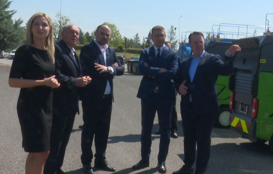 49 automjete të reja të higjienës për 11 komuna në Maqedoni  investim 4 2 milionë euro