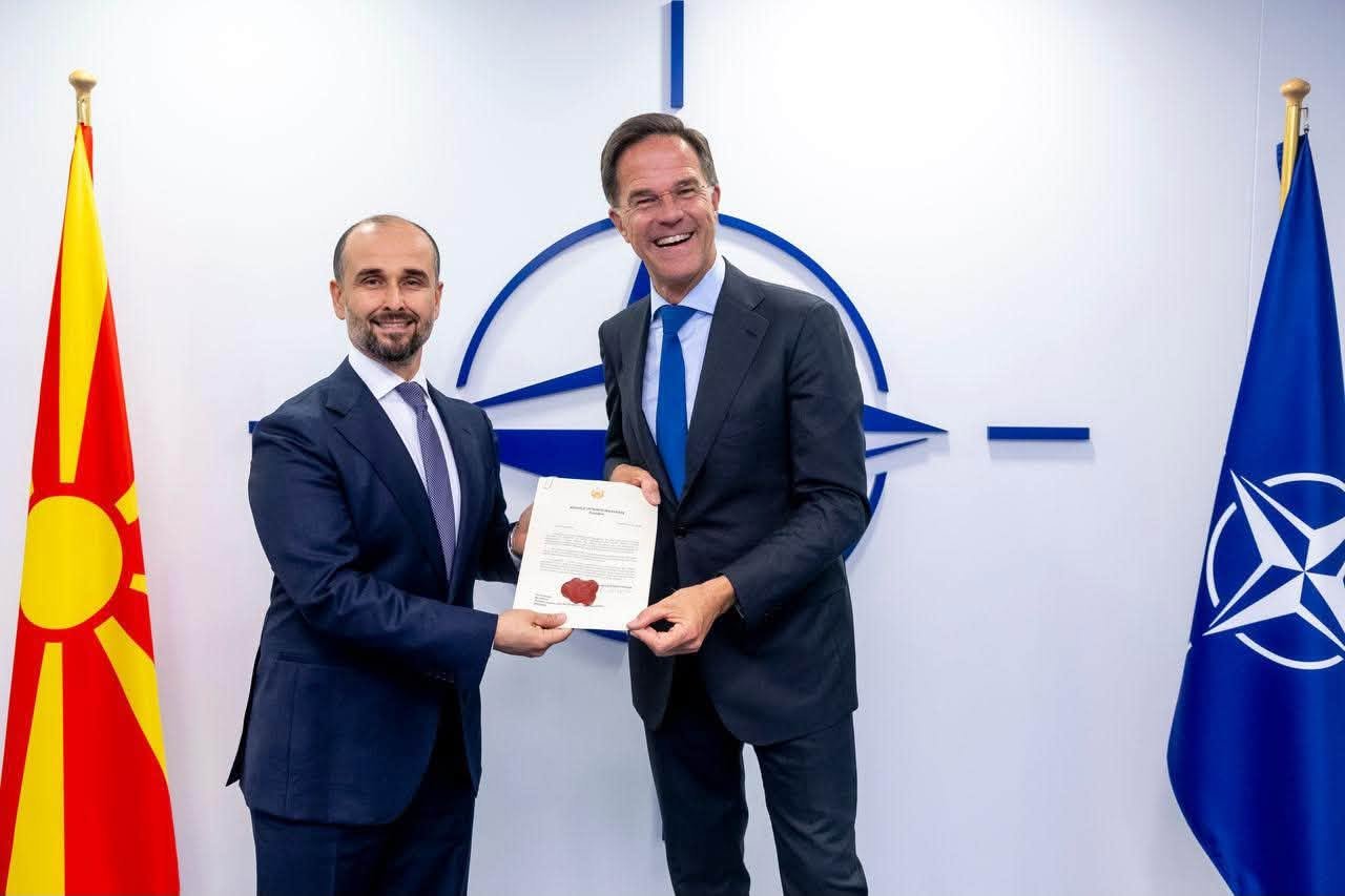 Murtezani dorëzon kredencialet te Mark Rutte   Maqedonia e Veriut ka zërin e saj në Aleancë 