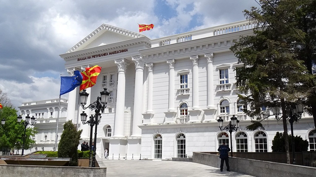 Arrestimi i shoferit  reagon qeveria  Me këtë rast tregojmë se ligjet vlejnë për të gjithë