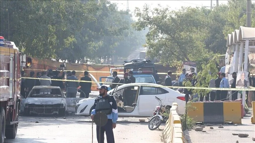 Pakistan  disa të plagosur në një shpërthim gjatë faljes së xhumasë