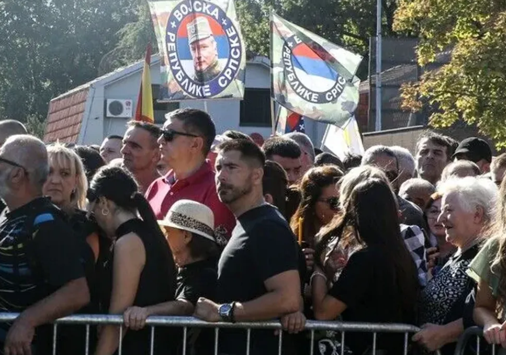 Turqia kritikon organizimin e ceremonisë mortore për  kasapin e Bosnjës  Ratko Mlladiq