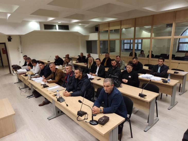 Zjarrfikësit në  Pulse  gjetën hyrjen të bllokuar nga njerëzit e ngecur dhe sistemin kundër zjarrit jashtë funksionit